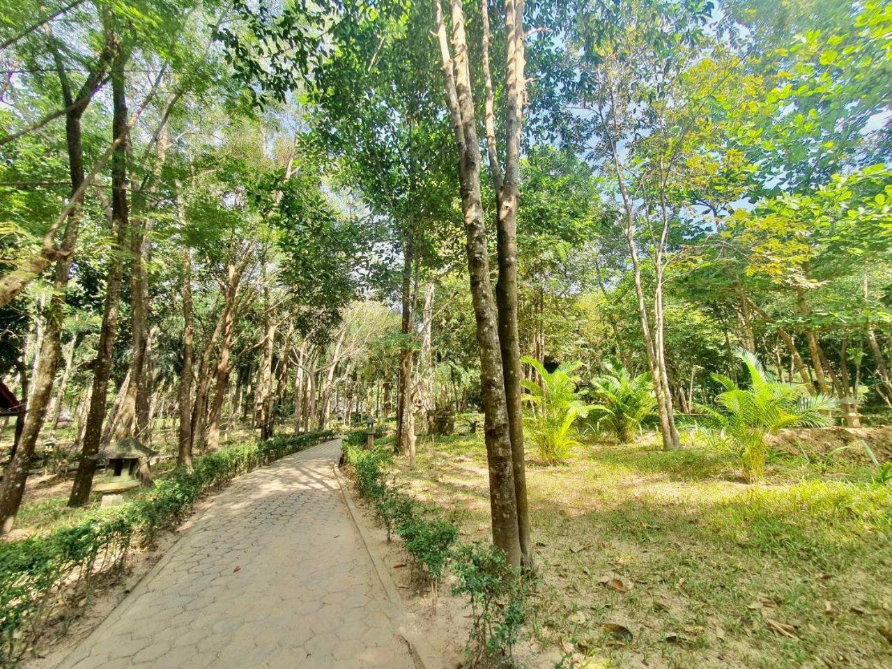Kirirom Hillside Resort Kampong Speu Exterior photo